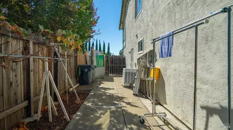 Exterior - 2980 Blackwell Ct, Fairfield, CA 94533 photo 9 of 13
