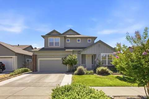 1476 Hughes Ave, Santa Rosa, CA 95407