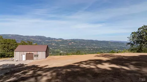 10 High Grove Ln, Sonoma, CA 95476