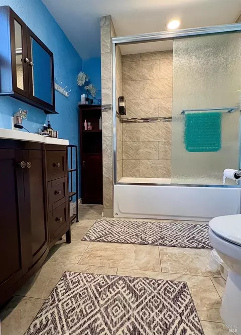 Bath - 200 Richardson Dr, Vallejo, CA 94589 photo 1 of 1
