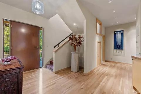 Entry Way - 4163 E 3rd Ave, Napa, CA 94558 photo 5 of 8