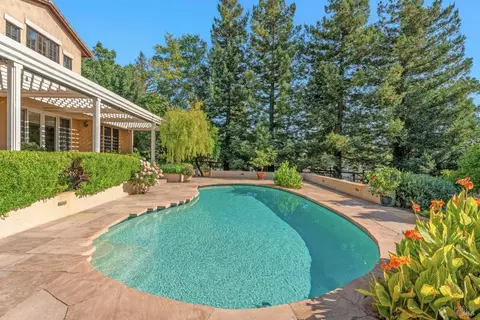 Exterior - 4163 E 3rd Ave, Napa, CA 94558 photo 10 of 18