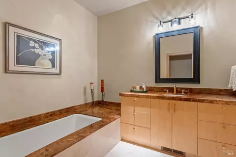 Bath - 4163 E 3rd Ave, Napa, CA 94558 photo 3 of 5