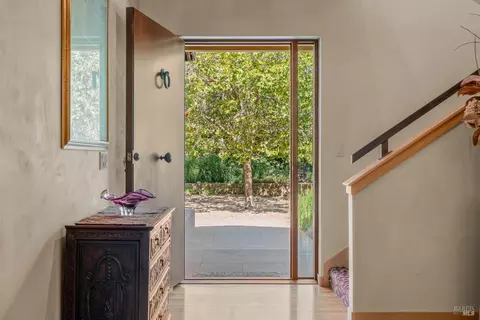 Entry Way - 4163 E 3rd Ave, Napa, CA 94558 photo 2 of 8