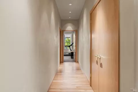 Entry Way - 4163 E 3rd Ave, Napa, CA 94558 photo 4 of 8