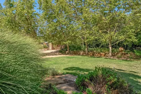 Exterior - 4163 E 3rd Ave, Napa, CA 94558 photo 5 of 18