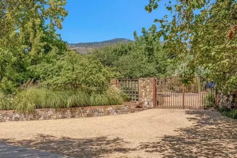 Exterior - 4163 E 3rd Ave, Napa, CA 94558 photo 4 of 18