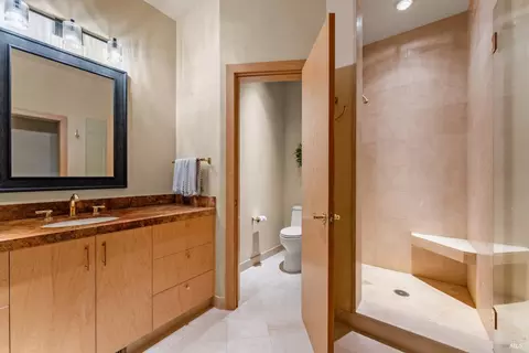 Bath - 4163 E 3rd Ave, Napa, CA 94558 photo 2 of 5