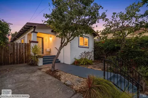 382 43rd St, Oakland, CA 94609