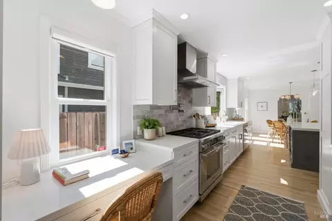 19 Sais Ave, San Anselmo, CA 94960