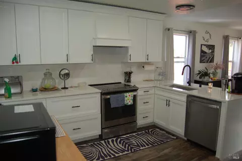 Kitchen - 287 Clearpointe Dr, Vallejo, CA 94591 photo 1 of 5