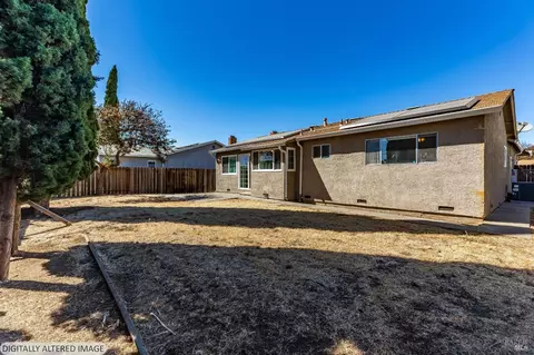 Exterior - 1419 Starr Ct, Fairfield, CA 94533 photo 8 of 14