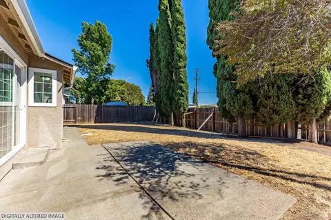 Exterior - 1419 Starr Ct, Fairfield, CA 94533 photo 9 of 14