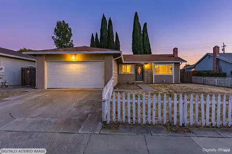 Exterior - 1419 Starr Ct, Fairfield, CA 94533 photo 13 of 14