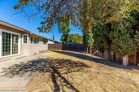 Exterior - 1419 Starr Ct, Fairfield, CA 94533 photo 11 of 14