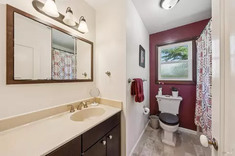 Bath - 212 Sausalito St, Corte Madera, CA 94925 photo 1 of 1
