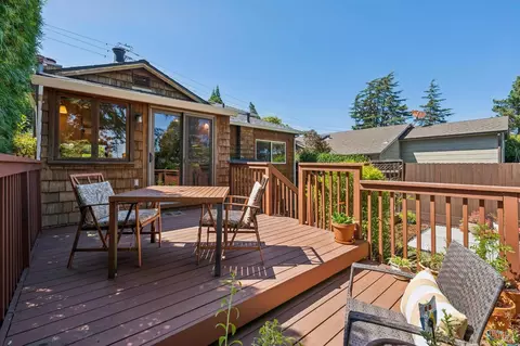 Exterior - 212 Sausalito St, Corte Madera, CA 94925 photo 5 of 6