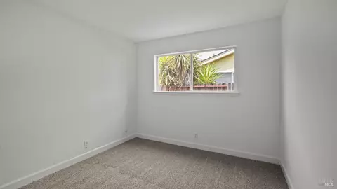 Bedroom - 2402 Gulf Dr, Fairfield, CA 94533 photo 6 of 6