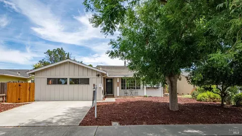 Exterior - 2402 Gulf Dr, Fairfield, CA 94533 photo 2 of 15