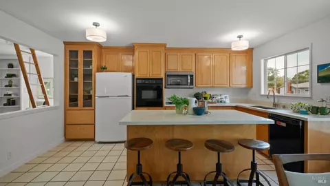 Kitchen - 2402 Gulf Dr, Fairfield, CA 94533 photo 1 of 4