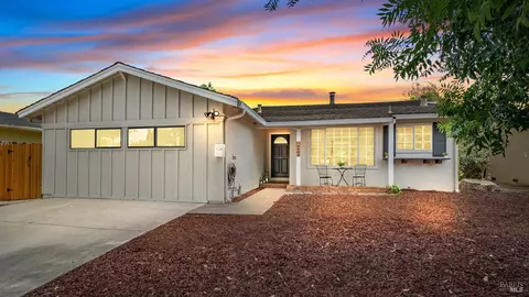 Exterior - 2402 Gulf Dr, Fairfield, CA 94533 photo 3 of 15