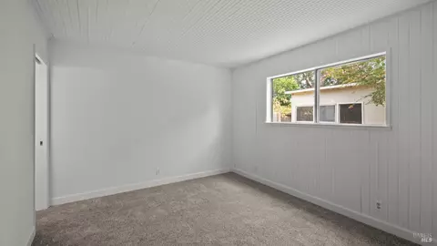 Bedroom - 2402 Gulf Dr, Fairfield, CA 94533 photo 2 of 6