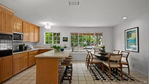Dining - 2402 Gulf Dr, Fairfield, CA 94533 photo 1 of 4