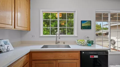 Kitchen - 2402 Gulf Dr, Fairfield, CA 94533 photo 4 of 4