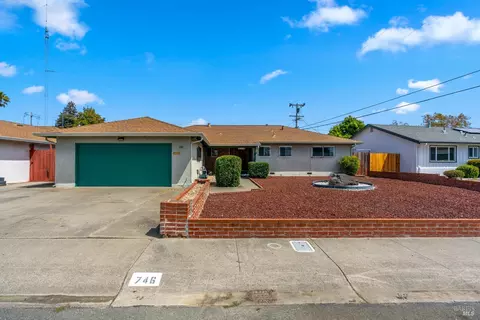 Exterior - 746 Tobin Dr W, Vallejo, CA 94589 photo 3 of 15