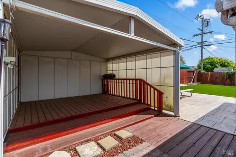 Exterior - 746 Tobin Dr W, Vallejo, CA 94589 photo 10 of 15