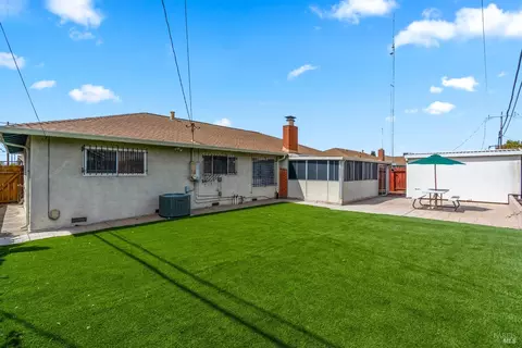Exterior - 746 Tobin Dr W, Vallejo, CA 94589 photo 14 of 15