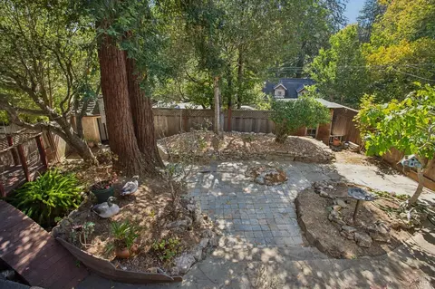 Exterior - 26 Circle Ave, Mill Valley, CA 94941 photo 4 of 7