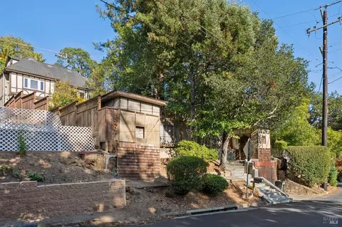 Exterior - 26 Circle Ave, Mill Valley, CA 94941 photo 7 of 7