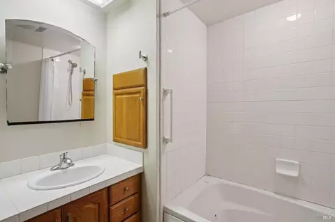 Bath - 26 Circle Ave, Mill Valley, CA 94941 photo 1 of 3