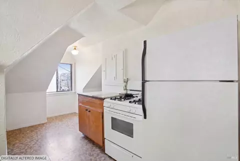 Kitchen - 26 Circle Ave, Mill Valley, CA 94941 photo 3 of 3