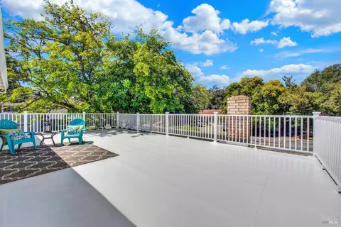 Exterior - 560 Werner Way, Vacaville, CA 95688 photo 9 of 27