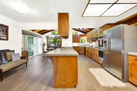 Kitchen - 560 Werner Way, Vacaville, CA 95688 photo 1 of 11