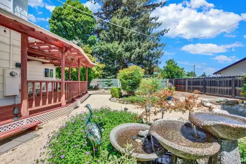 Exterior - 560 Werner Way, Vacaville, CA 95688 photo 15 of 27