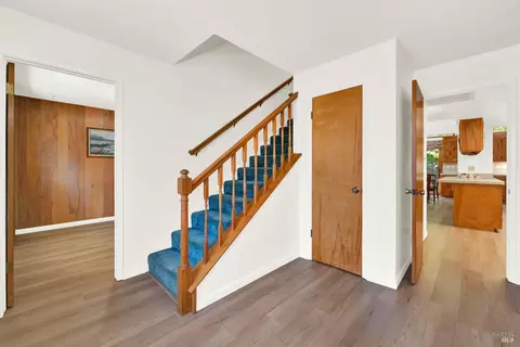 Entry Way - 560 Werner Way, Vacaville, CA 95688 photo 1 of 8