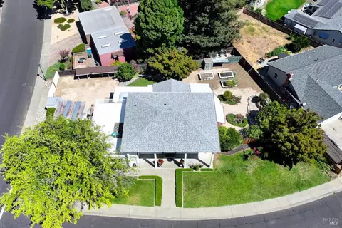 View/Area - 560 Werner Way, Vacaville, CA 95688 photo 5 of 5