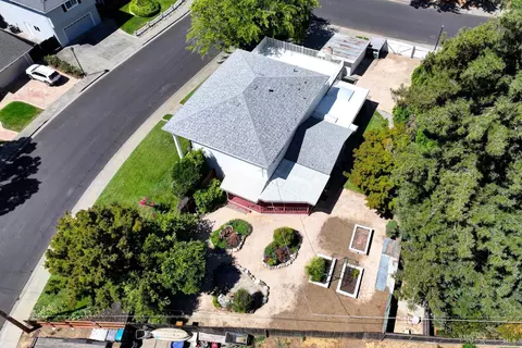 View/Area - 560 Werner Way, Vacaville, CA 95688 photo 3 of 5