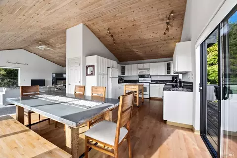 Dining - 226 White Tail, The Sea Ranch, CA 95497 photo 8 of 10