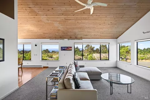 Living - 226 White Tail, The Sea Ranch, CA 95497 photo 10 of 16