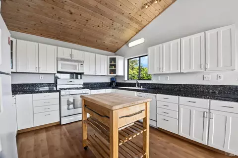 Kitchen - 226 White Tail, The Sea Ranch, CA 95497 photo 2 of 5