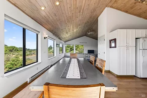 Dining - 226 White Tail, The Sea Ranch, CA 95497 photo 9 of 10