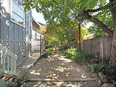Exterior - 79 Bosch St, Geyserville, CA 95441 photo 9 of 22