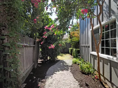 Exterior - 79 Bosch St, Geyserville, CA 95441 photo 14 of 22