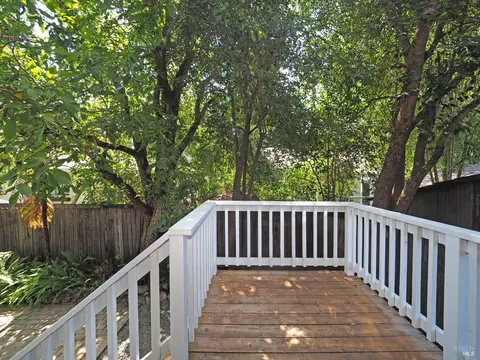 Exterior - 79 Bosch St, Geyserville, CA 95441 photo 5 of 22