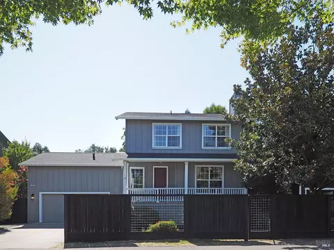 Exterior - 79 Bosch St, Geyserville, CA 95441 photo 2 of 22