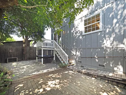 Exterior - 79 Bosch St, Geyserville, CA 95441 photo 7 of 22